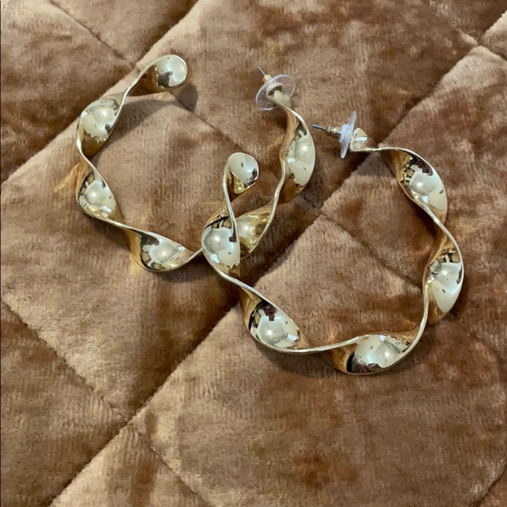 Shiny Gold Baublebar Hoops